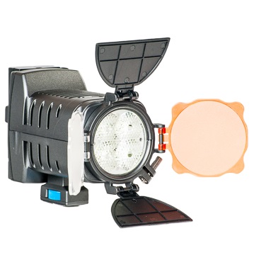 On-camera PowerPlant LED 5005, main view