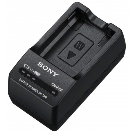 Зарядное устройство Sony BC-TRW для аккумуляторов NP-FW50, крупный план