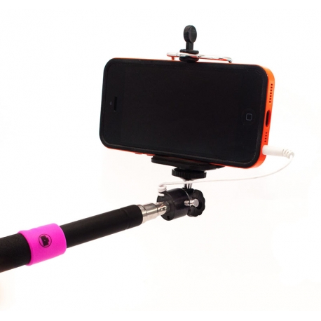 Selfie stick with remote for iPhone and Samsung