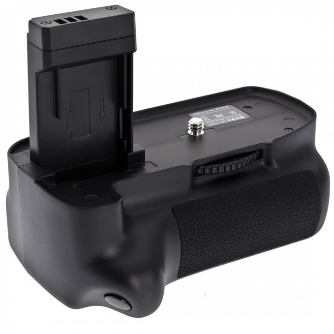 Meike Canon 1100D (Canon BG-E10) Battery Grip, main view