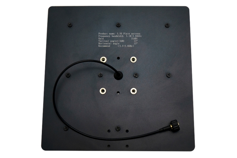 Антенна 5.5GHz Maple патч 21dB RP-SMA для трекера